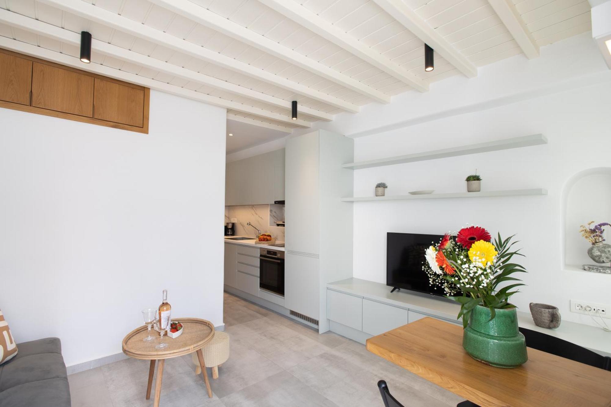 The Mykonos Bougainvillea Townhouse *